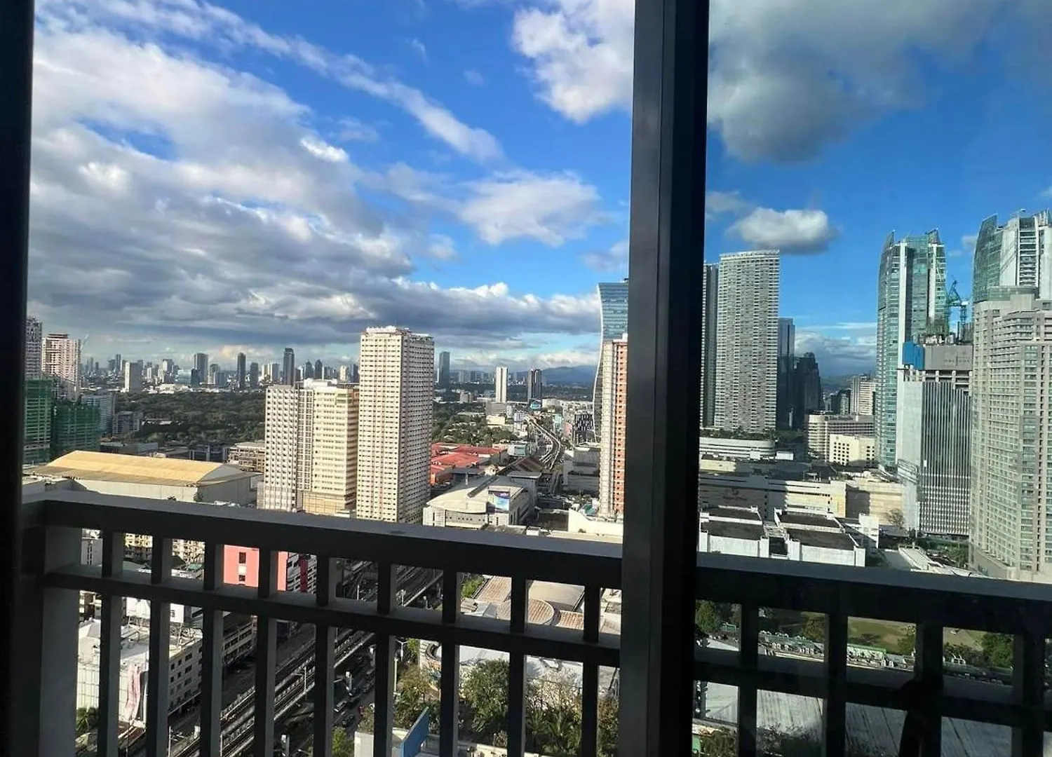 Apartment 1 Bedroom Fame Residences Mandaluyong Beside Edsa Boni Station Manila